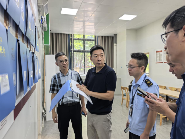亿利金融 守护校园食品安全，护航开学“第一餐”！